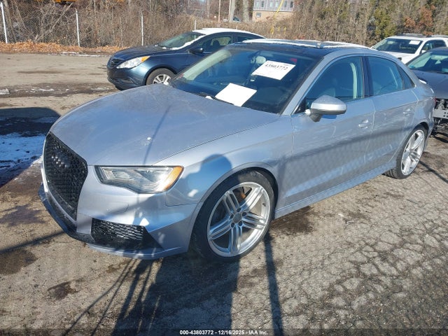 2015 AUDI A3 WAUKFGFF0F1052644 Photo 1
