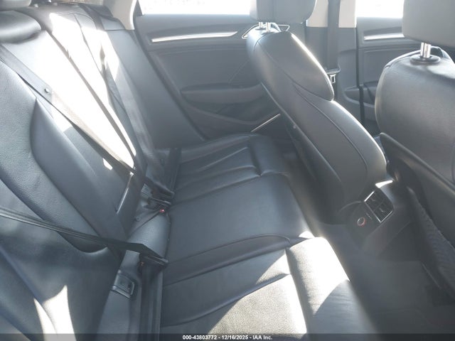 2015 AUDI A3 WAUKFGFF0F1052644 Photo 7