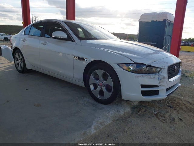 2018 JAGUAR XE SAJAR4FX5JCP37430