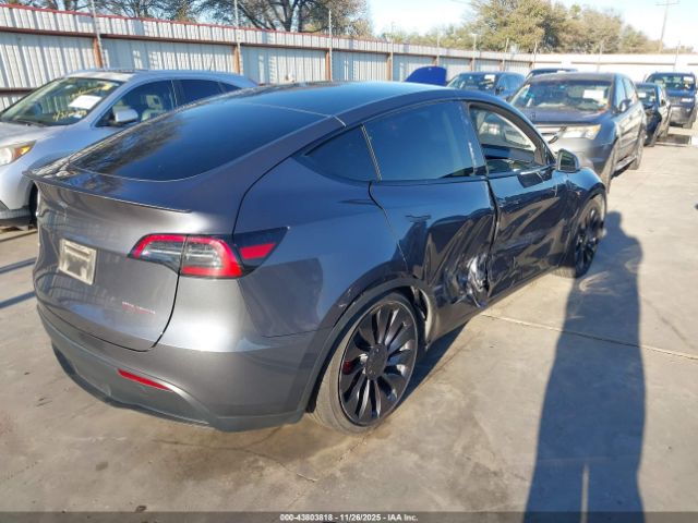 2023 TESLA MODEL Y 7SAYGDEF0PF841141 Photo 3