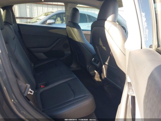 2023 TESLA MODEL Y 7SAYGDEF0PF841141 Photo 7