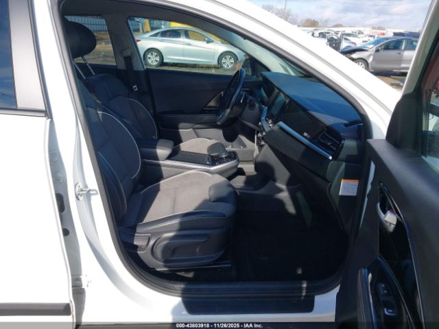 2020 KIA NIRO EV KNDCC3LG6L5061181 Photo 4