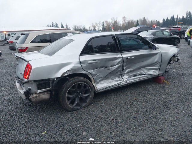 2021 CHRYSLER 300 2C3CCABT5MH554772 Photo 3