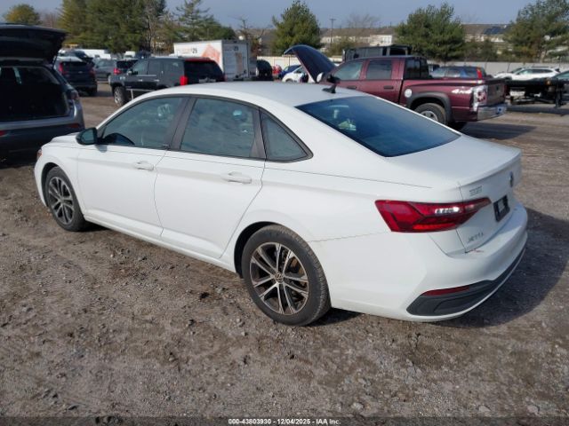 2023 VOLKSWAGEN JETTA 3VWBM7BU7PM054454 Photo 2