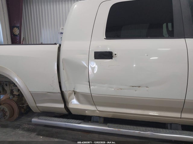 43803971 :رقم المزاد ، 3C6UR5PL2GG218877 vin ، 2016 Ram 2500 Longhorn مزاد بيع