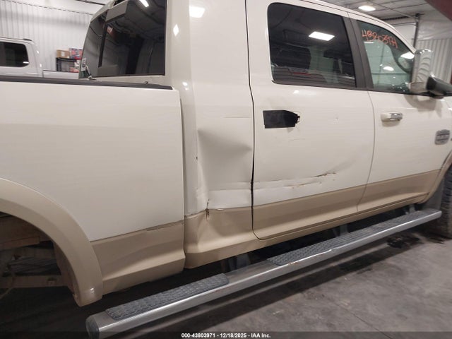 43803971 :رقم المزاد ، 3C6UR5PL2GG218877 vin ، 2016 Ram 2500 Longhorn مزاد بيع