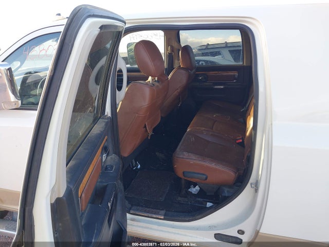 43803971 :رقم المزاد ، 3C6UR5PL2GG218877 vin ، 2016 Ram 2500 Longhorn مزاد بيع