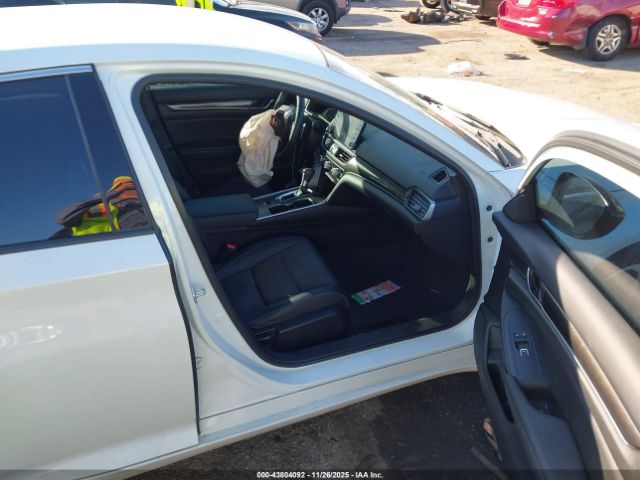 2022 HONDA ACCORD 1HGCV1F37NA105000 Photo 4