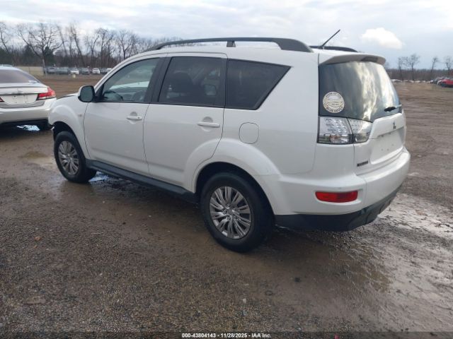 2011 MITSUBISHI OUTLANDER JA4AS2AW8BU037297 Photo 2