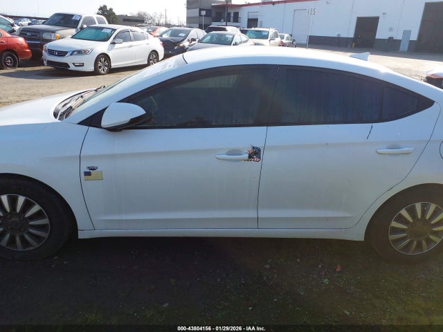 Hyundai ELANTRA SE 2017 5NPD74LF1HH078015 Image 13
