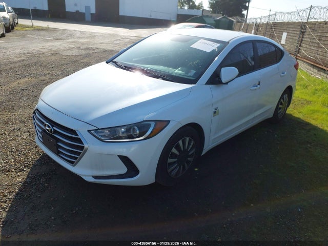 Hyundai ELANTRA SE 2017 5NPD74LF1HH078015 Image 2