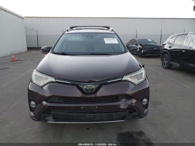 Toyota Rav4 Xle 2018 2T3WFREV6JW463808 Image 12