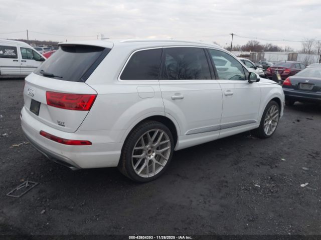 2017 AUDI Q7 WA1LAAF75HD030243 Photo 3