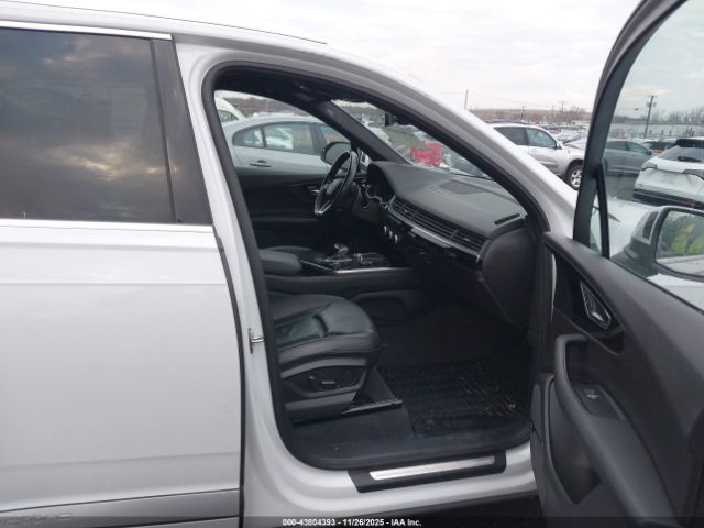 2017 AUDI Q7 WA1LAAF75HD030243 Photo 4