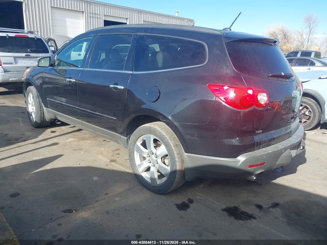 2012 CHEVROLET TRAVERSE 1GNKVLED8CJ292056 Photo 2