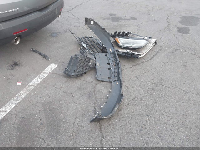 1GNERFKW0LJ247850 Chevrolet Traverse Fwd Ls