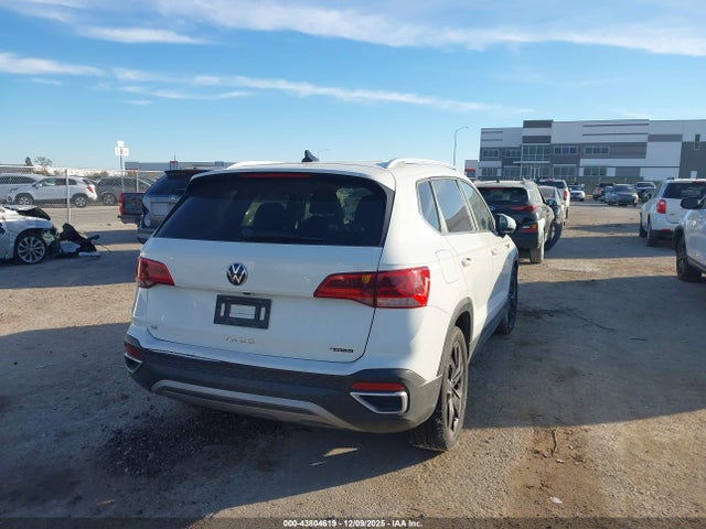2022 VOLKSWAGEN TAOS 3VVLX7B2XNM023890 Photo 3