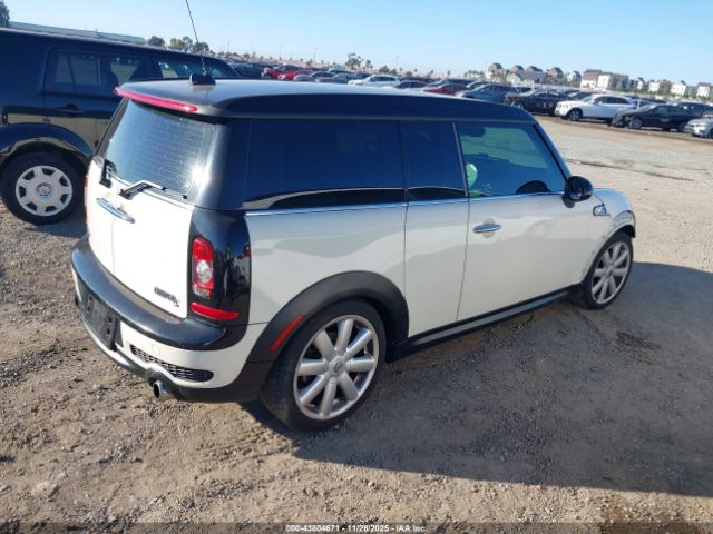 2010 MINI COOPER S CLUBMAN WMWMM3C57ATP94538 Photo 3