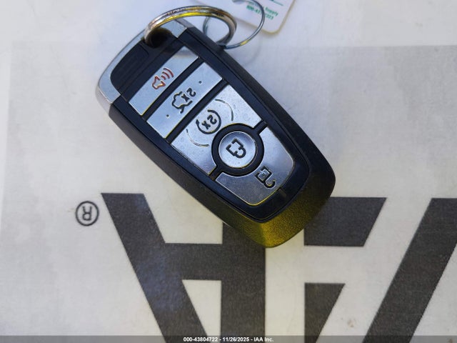 2FMPK3K8XJBB81052 Ford Edge Titanium