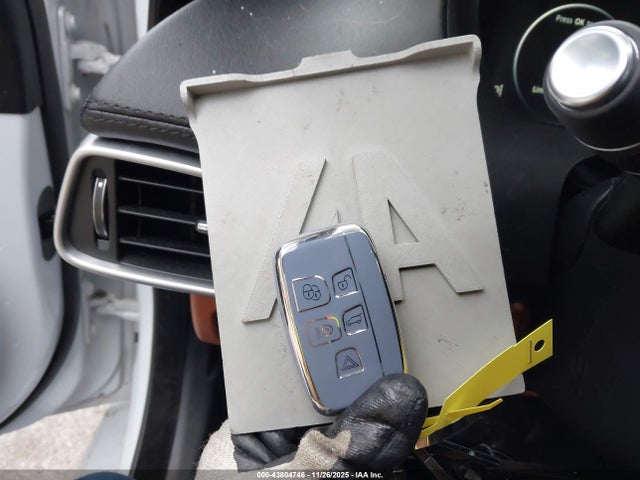 2018 JAGUAR XE SAJAH4EVXJCP17578 Photo 10