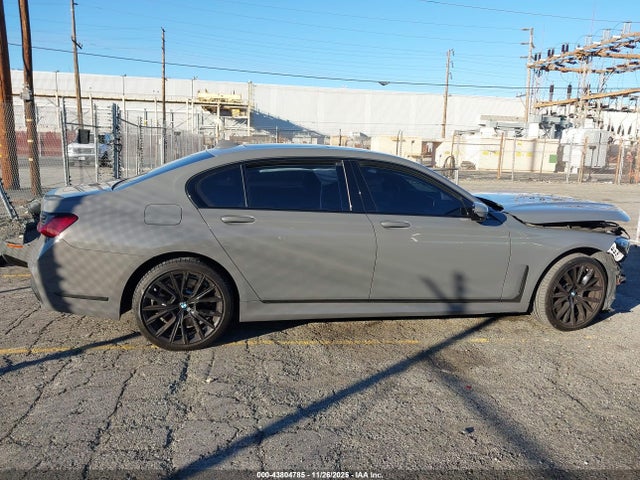 BMW 750 I Xdrive 2022 WBA7U2C05NCH54835 Image 13