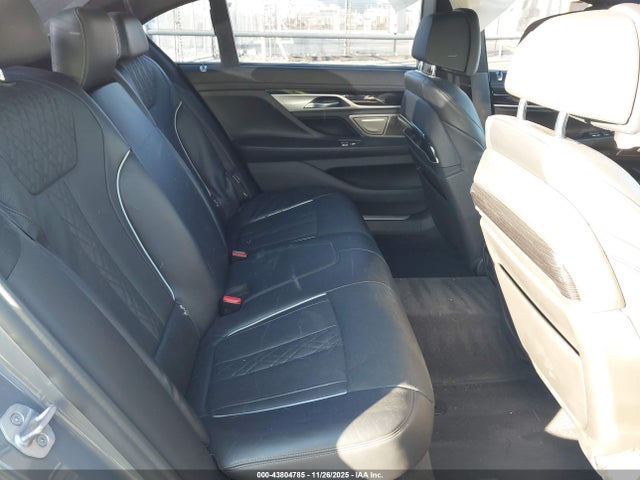 2022 BMW 750 WBA7U2C05NCH54835 Photo 7