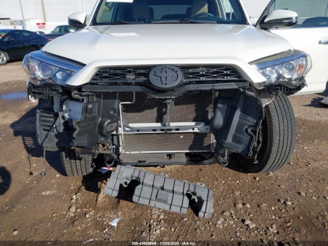 2018 TOYOTA 4RUNNER JTEZU5JR8J5182469 Photo 5