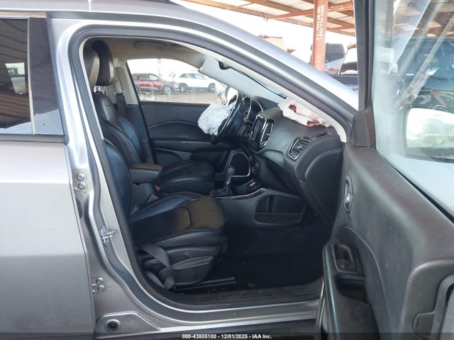 3C4NJCCB2LT154475 Jeep Compass Limited Fwd