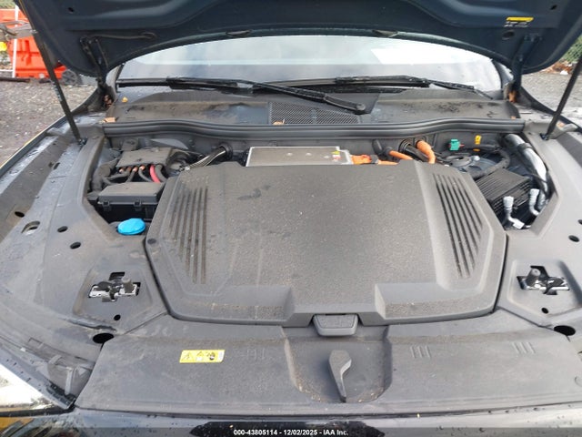 2024 AUDI Q8 E-TRON WA16AAGE0RB051489 Photo 9