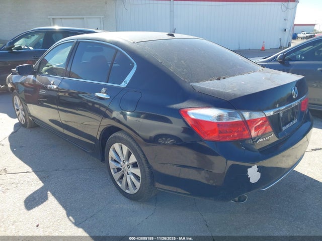 Honda j35y1 2014 1HGCR3F86EA025277 Image 3