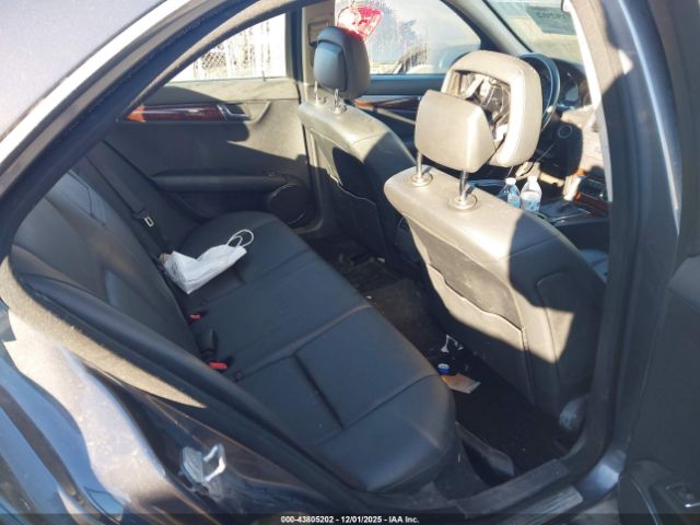 2010 MERCEDES-BENZ C 300 WDDGF8BB2AR131623 Photo 7