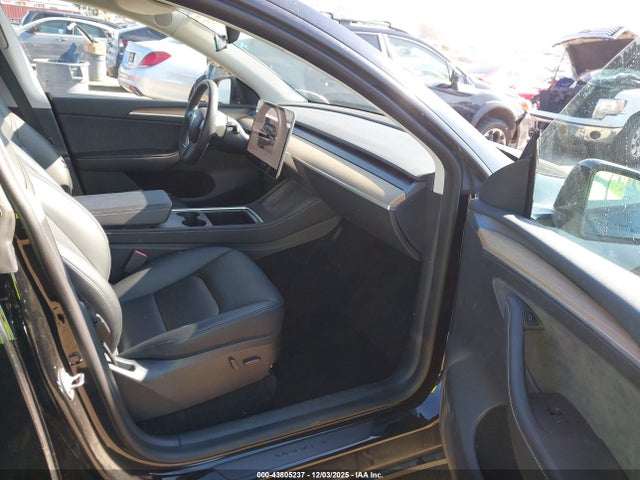 2023 TESLA MODEL Y 7SAYGDEE1PA025933 Photo 4