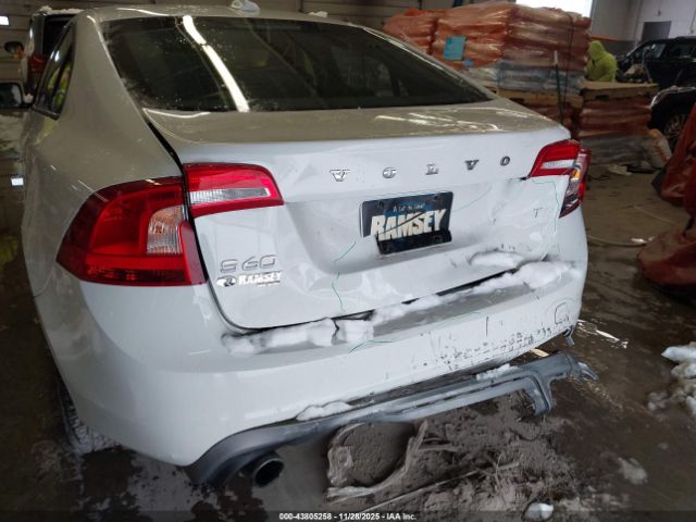 2017 VOLVO S60 YV126MFL2H2421454 Photo 5