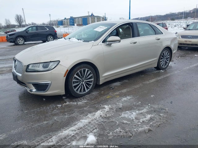 2017 LINCOLN MKZ 3LN6L5B96HR653692 Photo 1