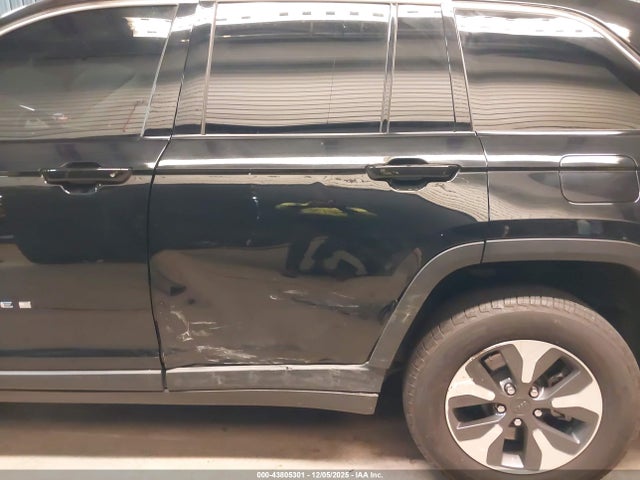 Продаж на аукціоні авто 2024 Jeep Grand Cherokee 4xe, vin: 1C4RJYB62RC716589, номер лоту: 43805301