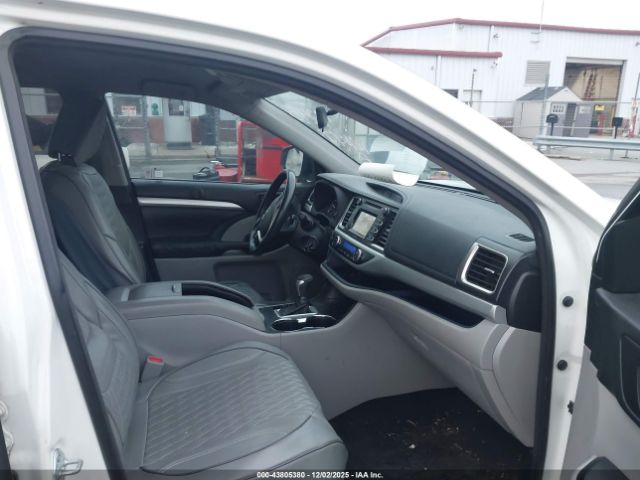 2015 TOYOTA HIGHLANDER 5TDZKRFHXFS089245 Photo 4