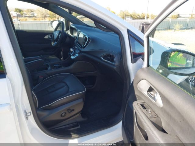 2026 CHRYSLER PACIFICA 2C4RC1GGXTR161960 Photo 4