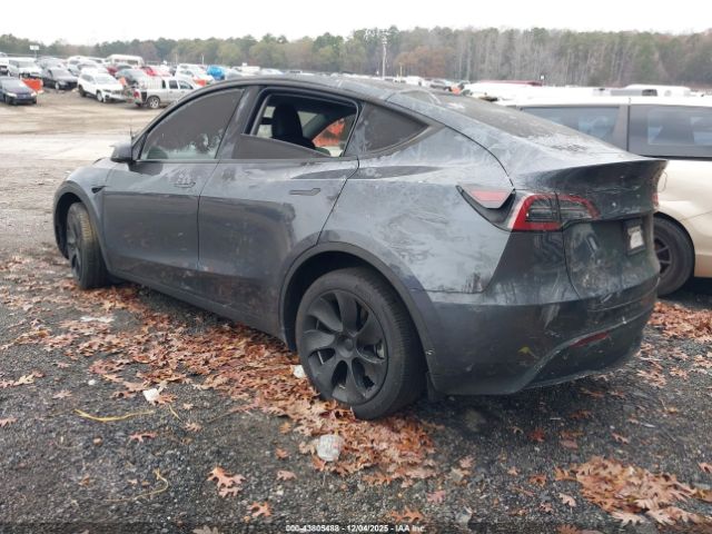 2023 TESLA MODEL Y 7SAYGDEEXPA206478 Photo 2