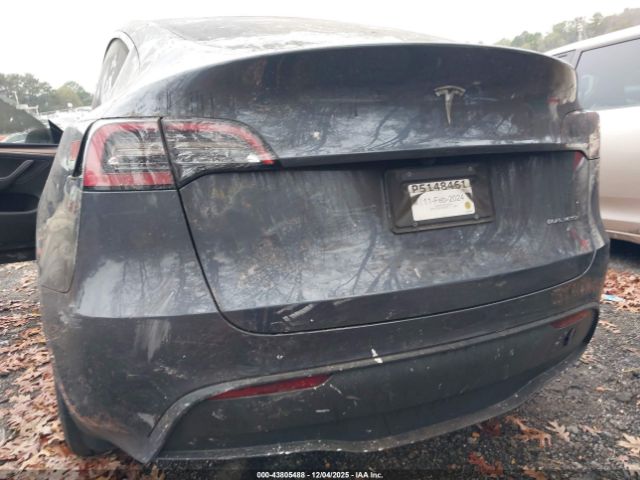 2023 TESLA MODEL Y 7SAYGDEEXPA206478 Photo 5