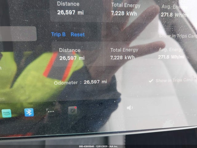 2024 TESLA MODEL Y 7SAYGAEE1RF176842 Photo 6