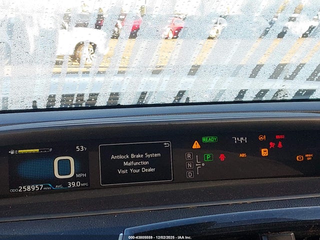 JTDKBRFUXH3026133 Toyota Prius Two