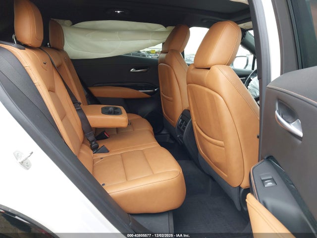 2024 CADILLAC XT4 1GYFZER47RF180570 Photo 7