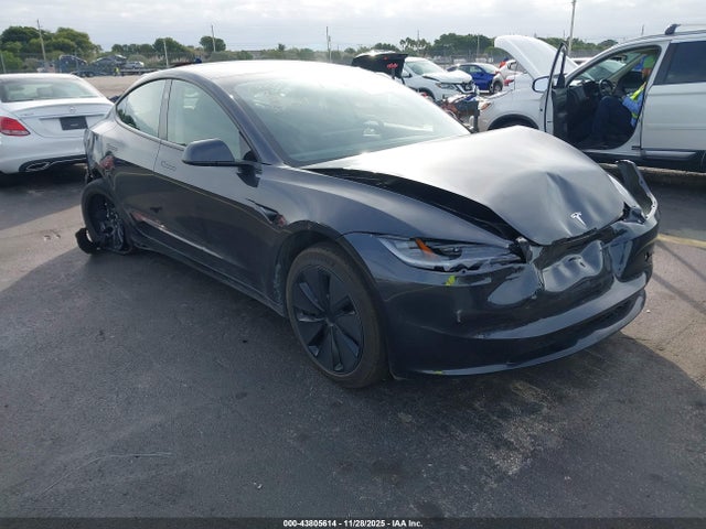 2025 TESLA MODEL 3 5YJ3E1EA1SF012250 Photo 0