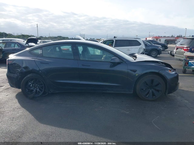Tesla MODEL 3 2025 5YJ3E1EA1SF012250 Image 13