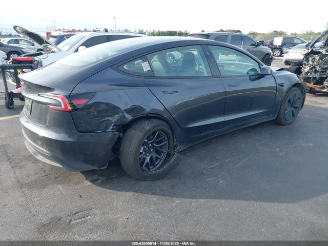 2025 TESLA MODEL 3 5YJ3E1EA1SF012250 Photo 3