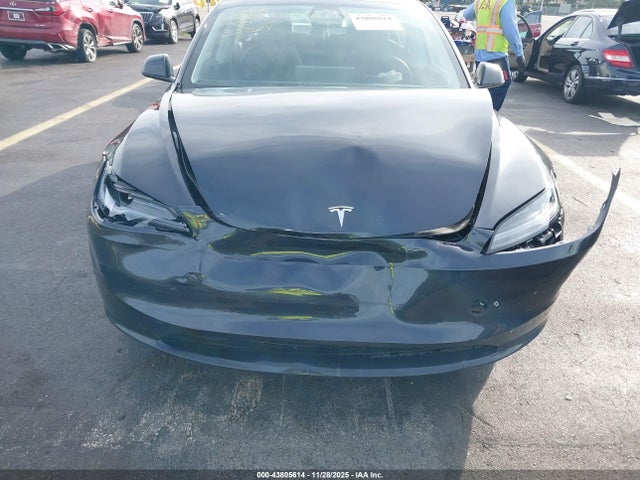 2025 TESLA MODEL 3 5YJ3E1EA1SF012250 Photo 5