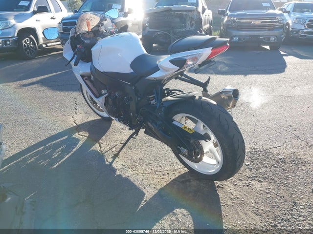 JS1GN7FA2K7100243 Suzuki GSX-R600