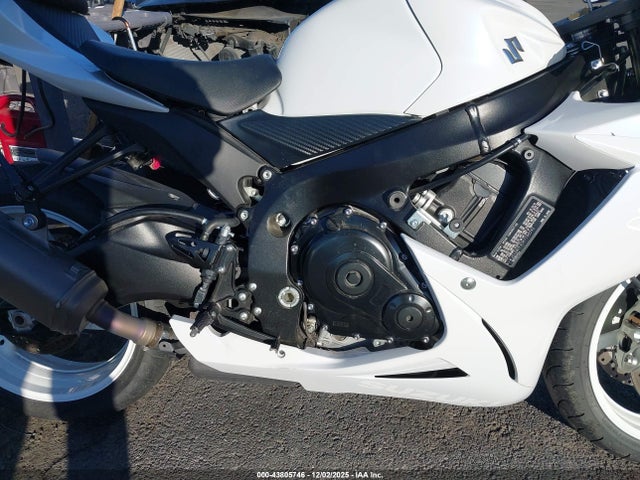 JS1GN7FA2K7100243 Suzuki GSX-R600