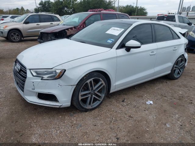 2018 AUDI A3 WAUAUGFF5J1083804 Photo 1