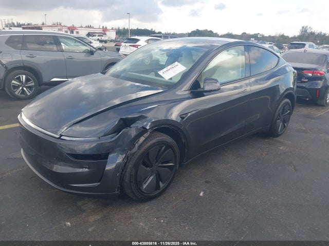 2026 TESLA MODEL Y 7SAYGDEDXTA440704 Photo 1